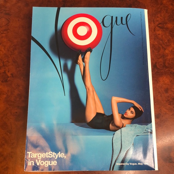 VOGUE September 2015 Beyoncé Cover Magazine - Picture 2 of 16